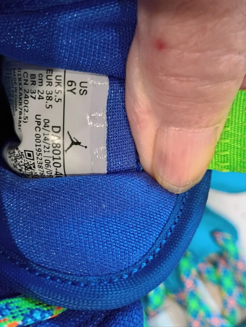 NIKE AIR JORDAN 1 MID SE GS 
